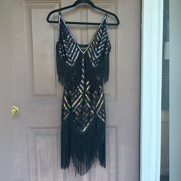 Elegant Black Fringe Sequin Dress - Picture 1 of 5